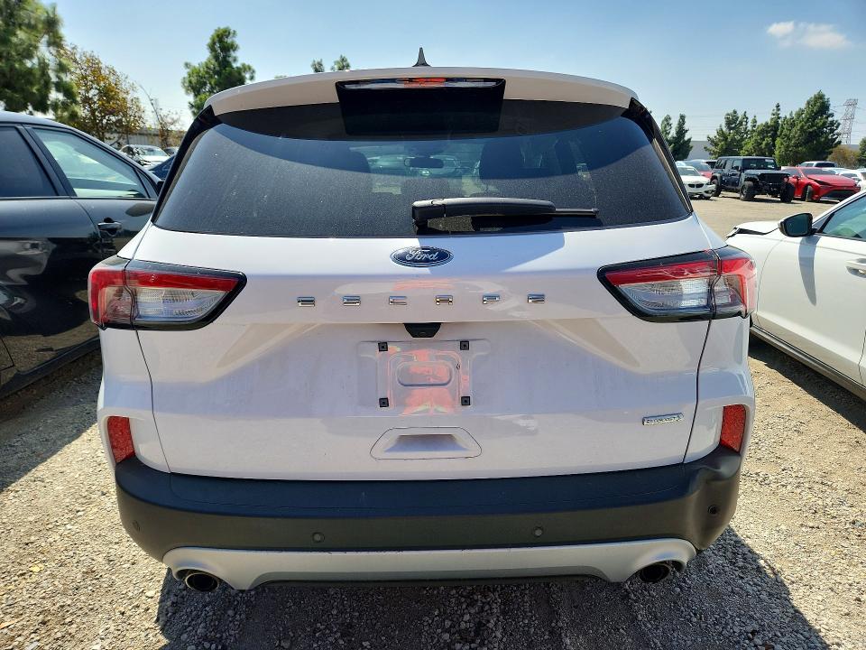 Photo 6 from auction – 2020 FORD ESCAPE with VIN 1FMCU0F69LUA59313