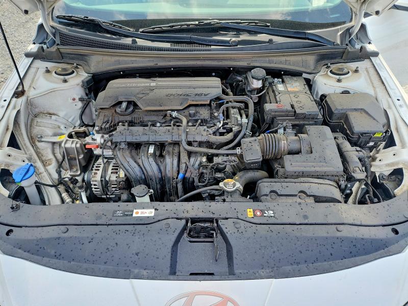 Снимка 11 от търг – 2024 HYUNDAI ELANTRA с VIN KMHLL4DGXRU832658