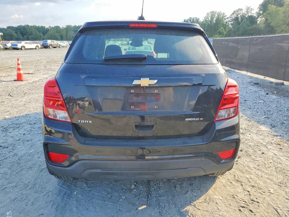 Photo 6 from auction – 2018 CHEVROLET TRAX with VIN 3GNCJKSB8JL334311