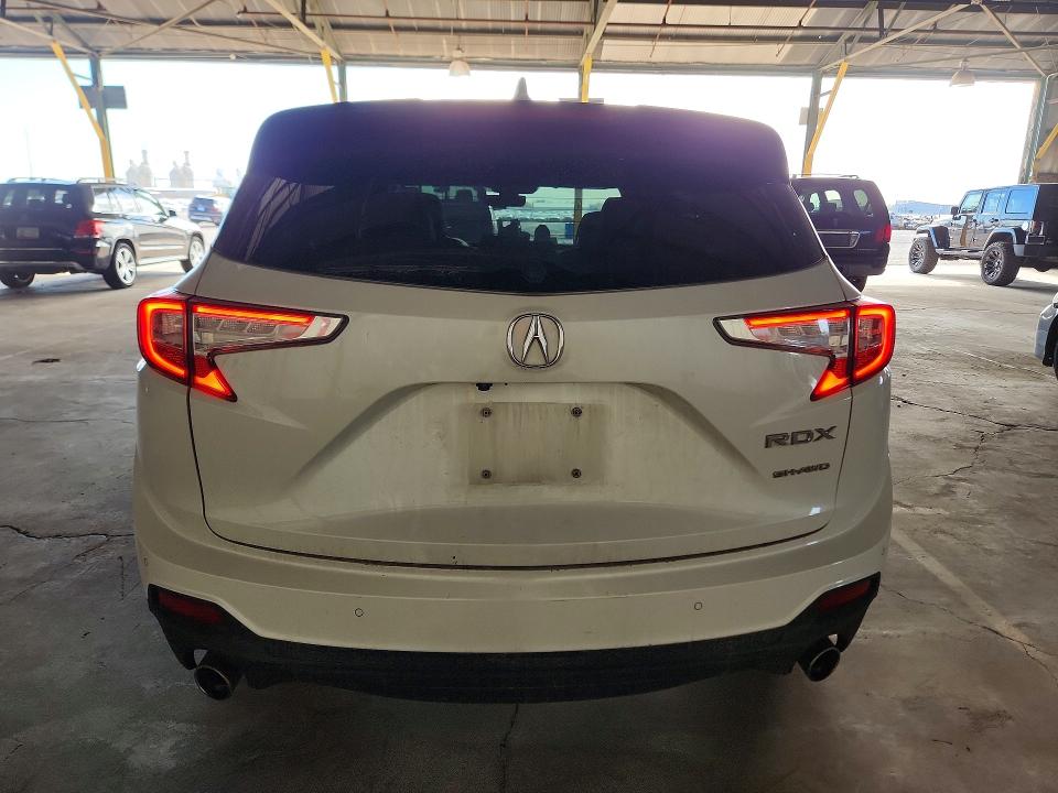 Photo 6 from auction – 2020 ACURA RDX with VIN 5J8TC2H55LL008924