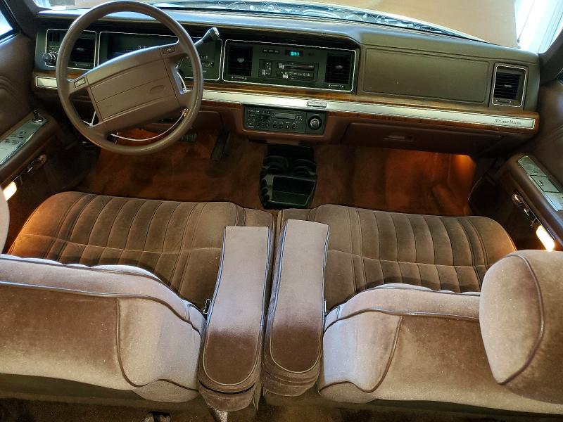 Photo 8 from auction – 1991 FORD CROWN VICTORIA with VIN 2FACP73F6MX107052