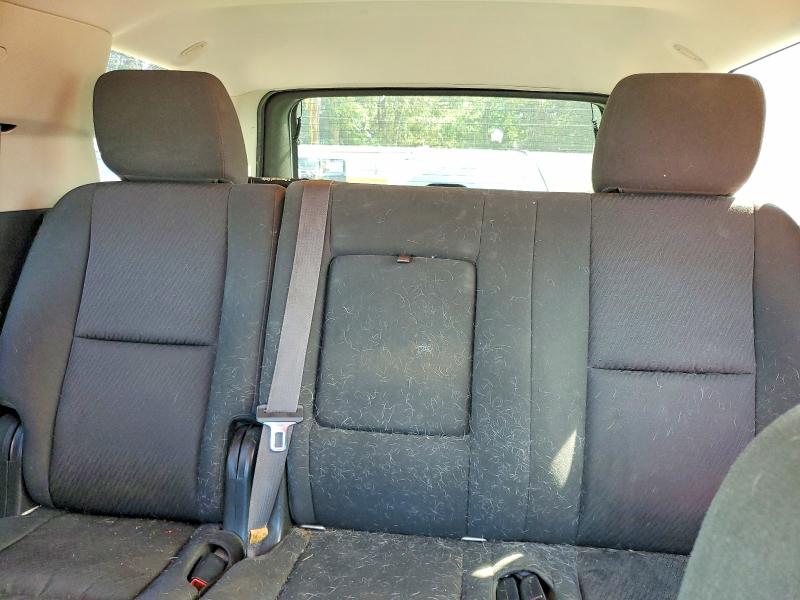 Photo 10 from auction – 2012 CHEVROLET TAHOE with VIN 1GNSCAE00CR310462