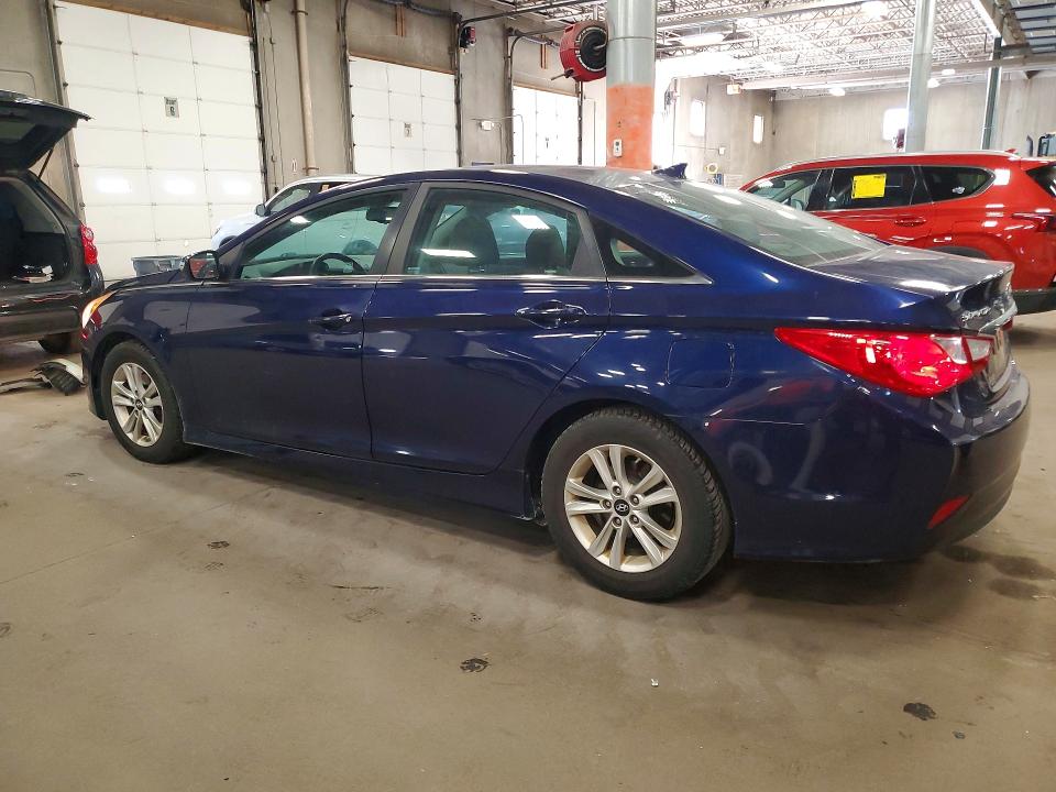 Photo 2 from auction – 2014 HYUNDAI SONATA with VIN 5NPEB4AC5EH887010