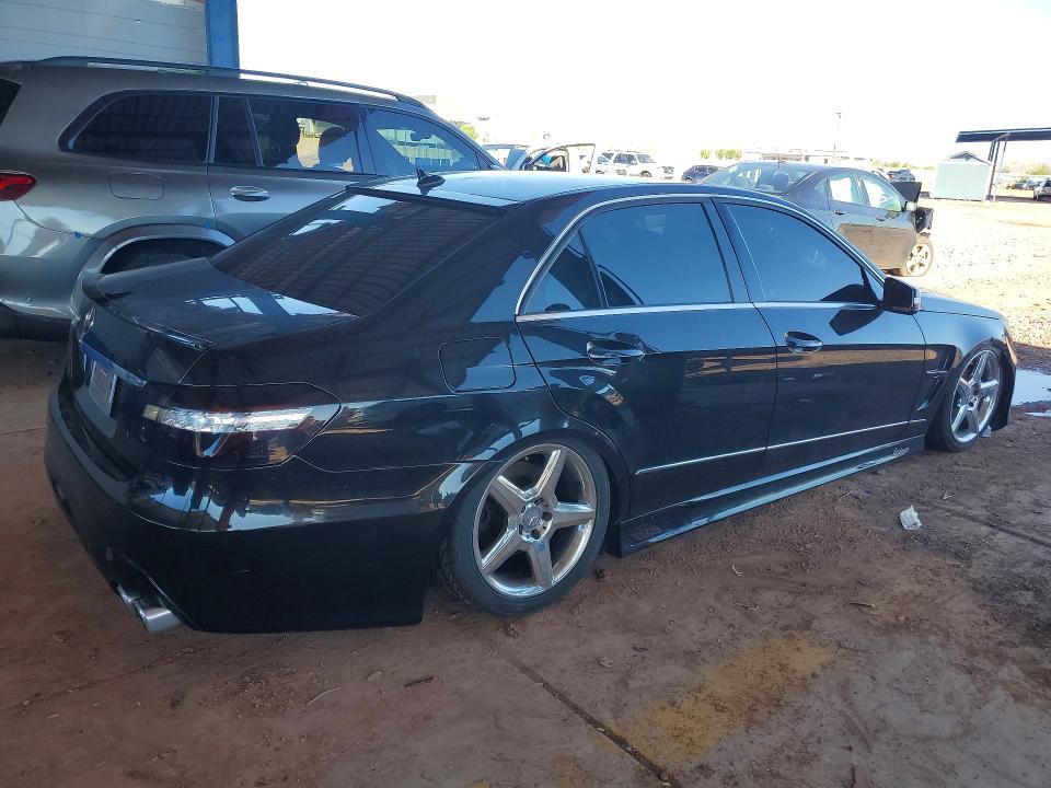 Photo 3 from auction – 2010 MERCEDES-BENZ E with VIN WDDHF7CB3AA107214