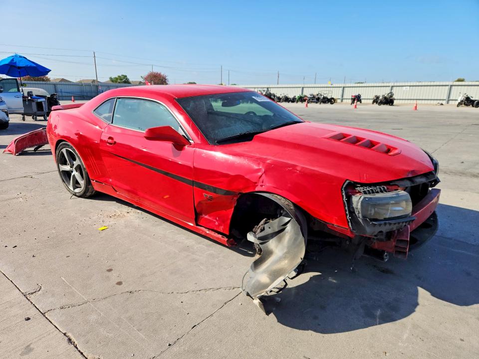 Снимка 4 от търг – 2015 CHEVROLET CAMARO с VIN 2G1FK1EJ2F9296707