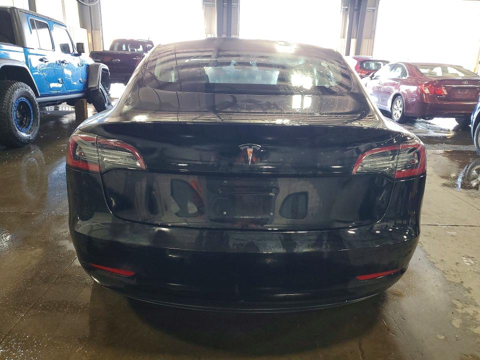 Photo 6 from auction – 2018 TESLA MODEL 3 with VIN 5YJ3E1EB5JF103111