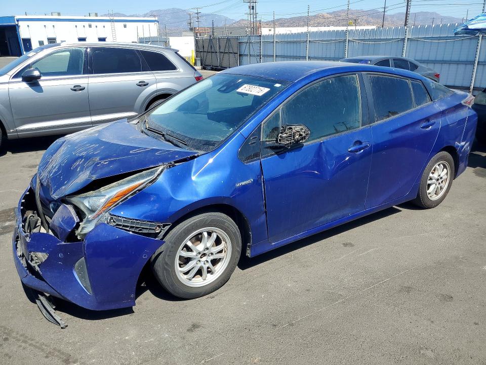 TOYOTA PRIUS 2017 z numerem VIN JTDKBRFU3H3048314 - Zdjęcie z aukcji