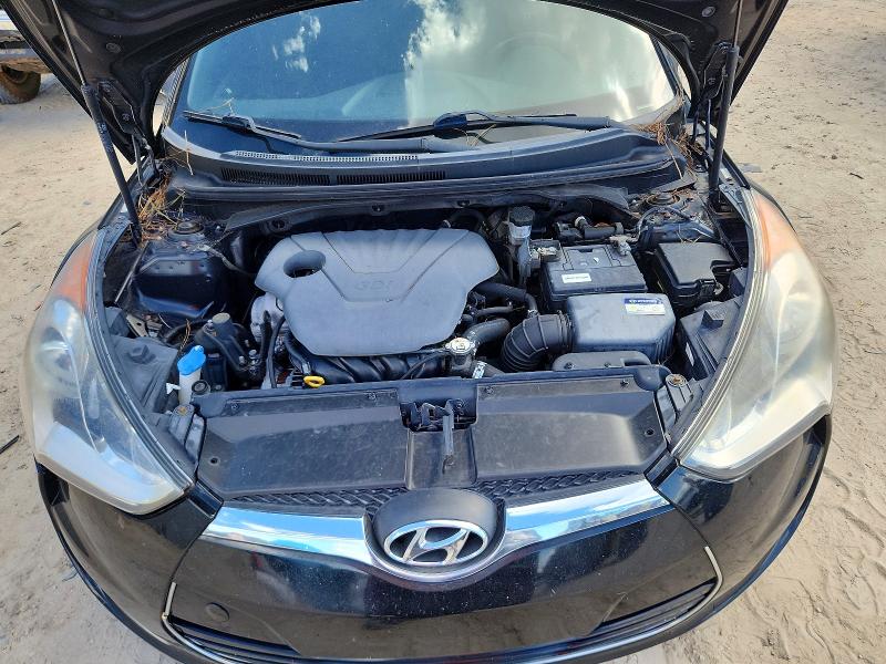 Photo 11 from auction – 2017 HYUNDAI VELOSTER with VIN KMHTC6AD5HU320679