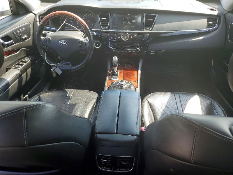 Photo 8 from auction – 2017 KIA K900 with VIN KNALW4D47H6036077
