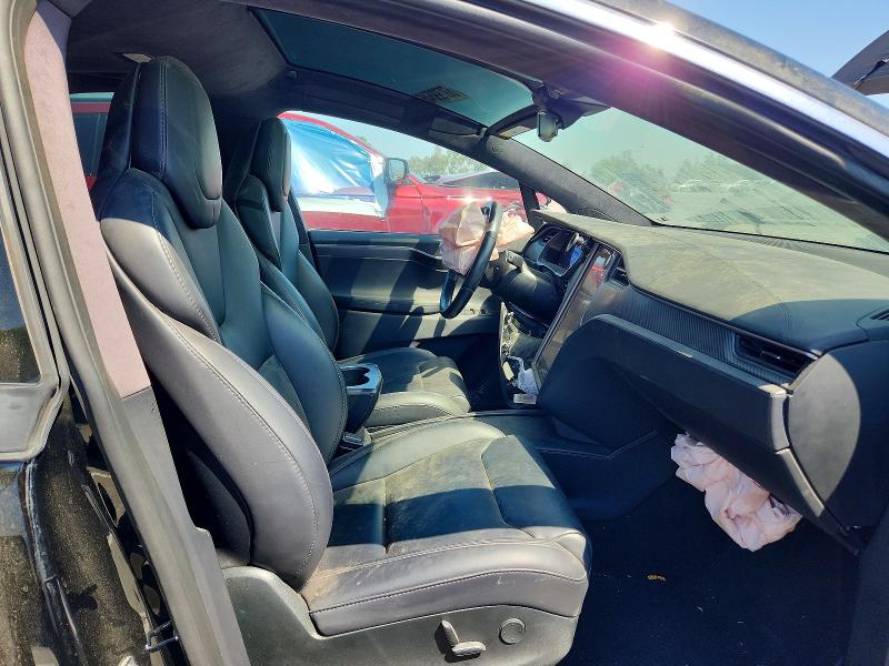 Foto 7 de la subasta – 2018 TESLA MODEL X con VIN 5YJXCBE26JF116009