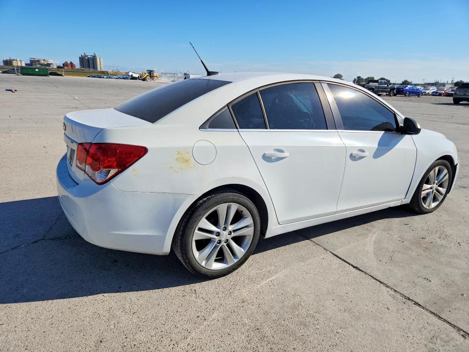 Photo 3 from auction – 2012 CHEVROLET CRUZE with VIN 1G1PC5SH0C7238490