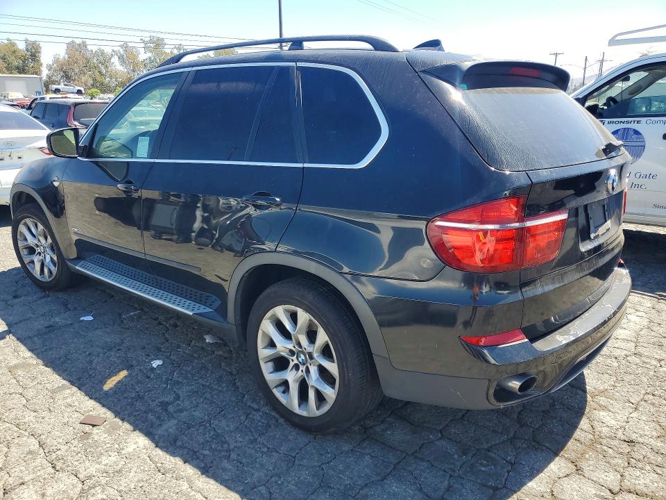 Photo 2 from auction – 2013 BMW X5 with VIN 5UXZV4C51D0G56237