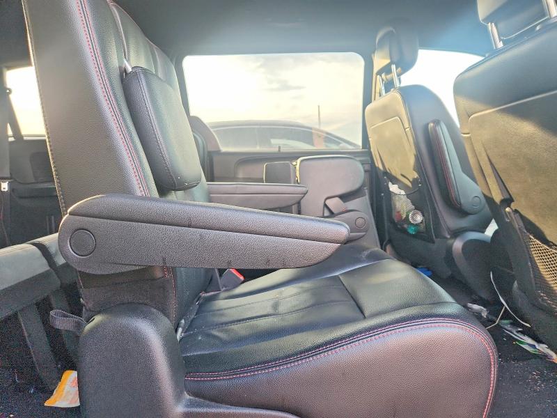 Photo 11 from auction – 2018 DODGE GRAND CARAVAN with VIN 2C4RDGEG9JR299604