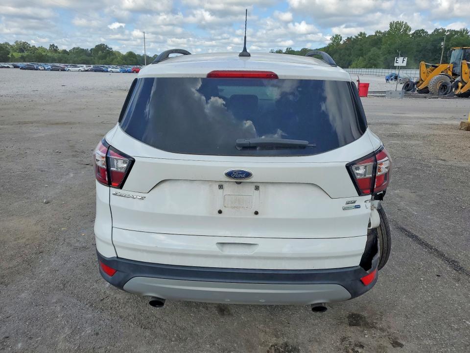 Photo 6 from auction – 2018 FORD ESCAPE with VIN 1FMCU9GDXJUC04020