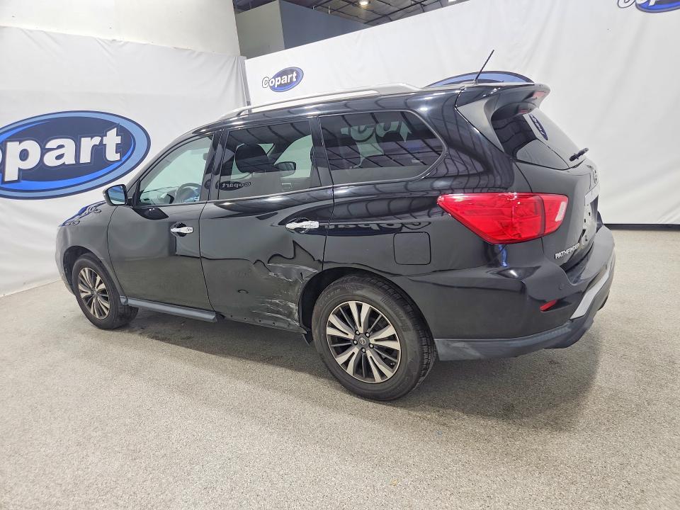 Photo 2 from auction – 2018 NISSAN PATHFINDER with VIN 5N1DR2MN9JC608359