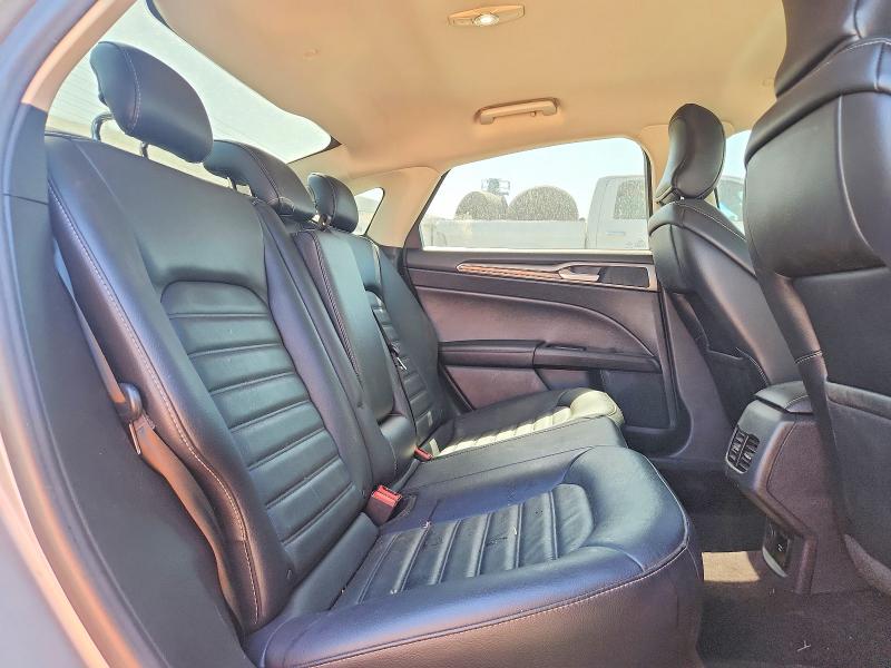 Photo 10 from auction – 2017 FORD FUSION with VIN 3FA6P0PU2HR329380