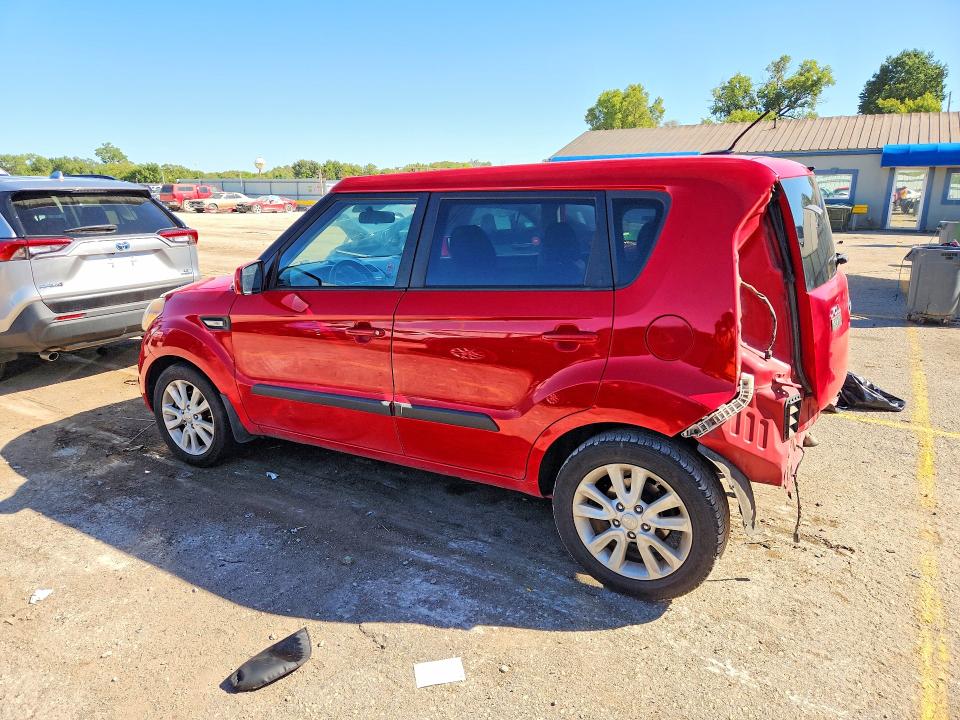 Zdjęcie 2 z aukcji – 2013 KIA SOUL z VIN KNDJT2A58D7632467