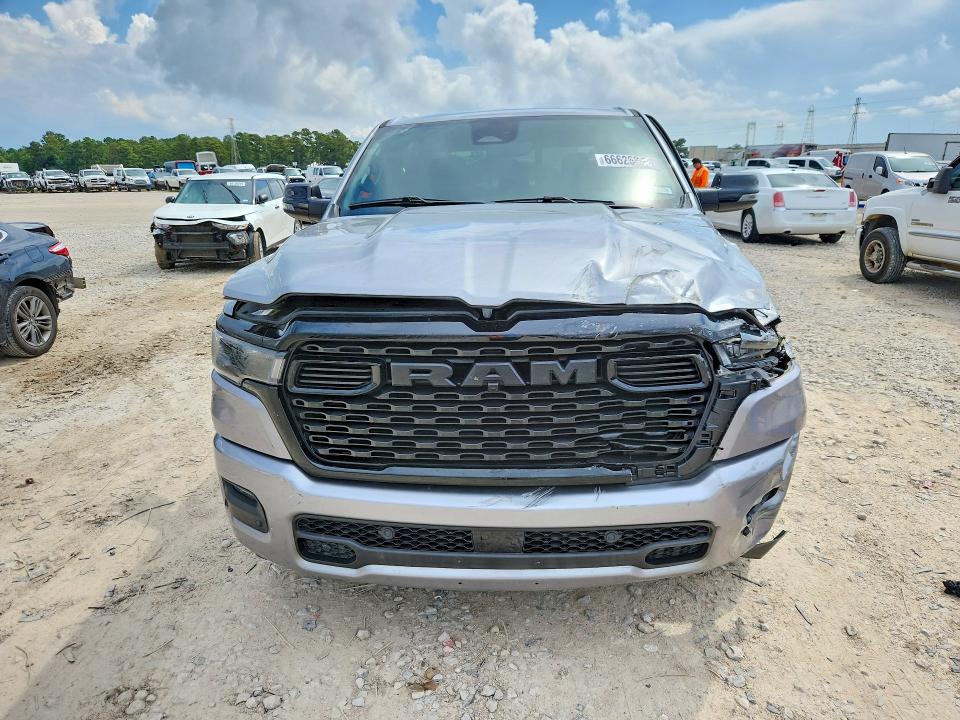 Photo 5 from auction – 2025 RAM 1500 with VIN 1C6SRFFP3SN552692