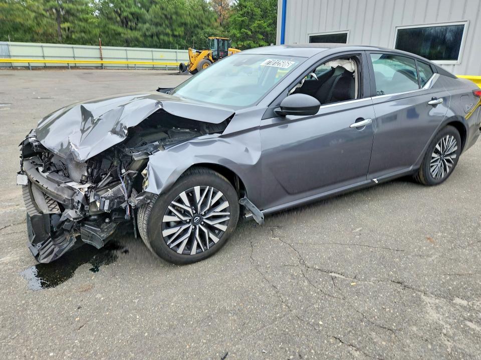 NISSAN ALTIMA 2025 with VIN 1N4BL4DV7SN302443 - Photo from auction