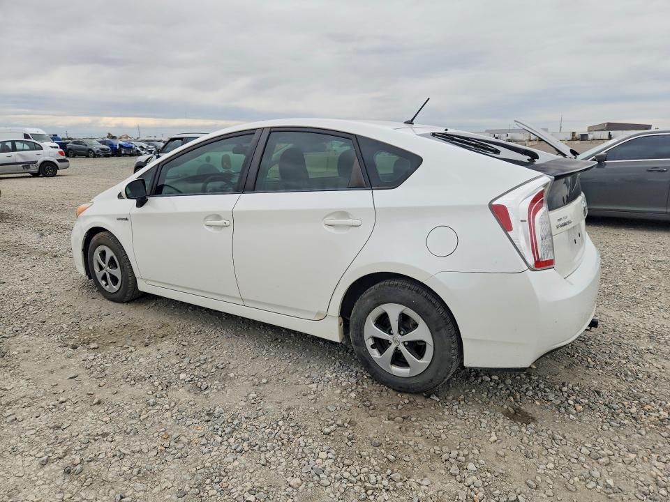 Photo 2 from auction – 2013 TOYOTA PRIUS with VIN JTDKN3DU5D5664571