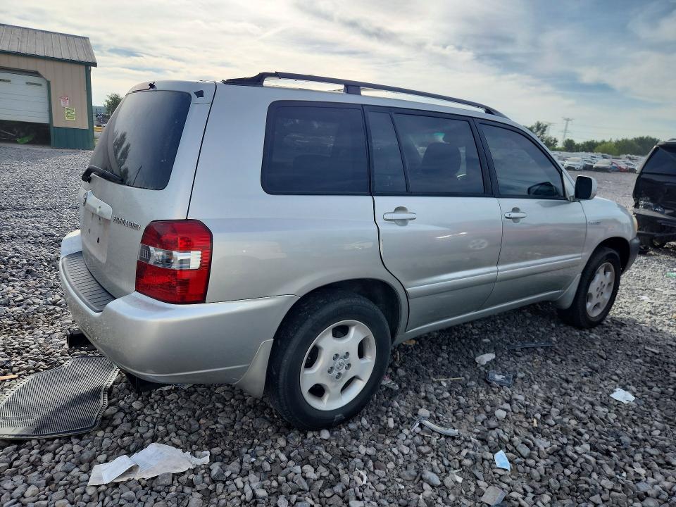 Foto 3 de la subasta – 2005 TOYOTA HIGHLANDER con VIN JTEEP21A050111400