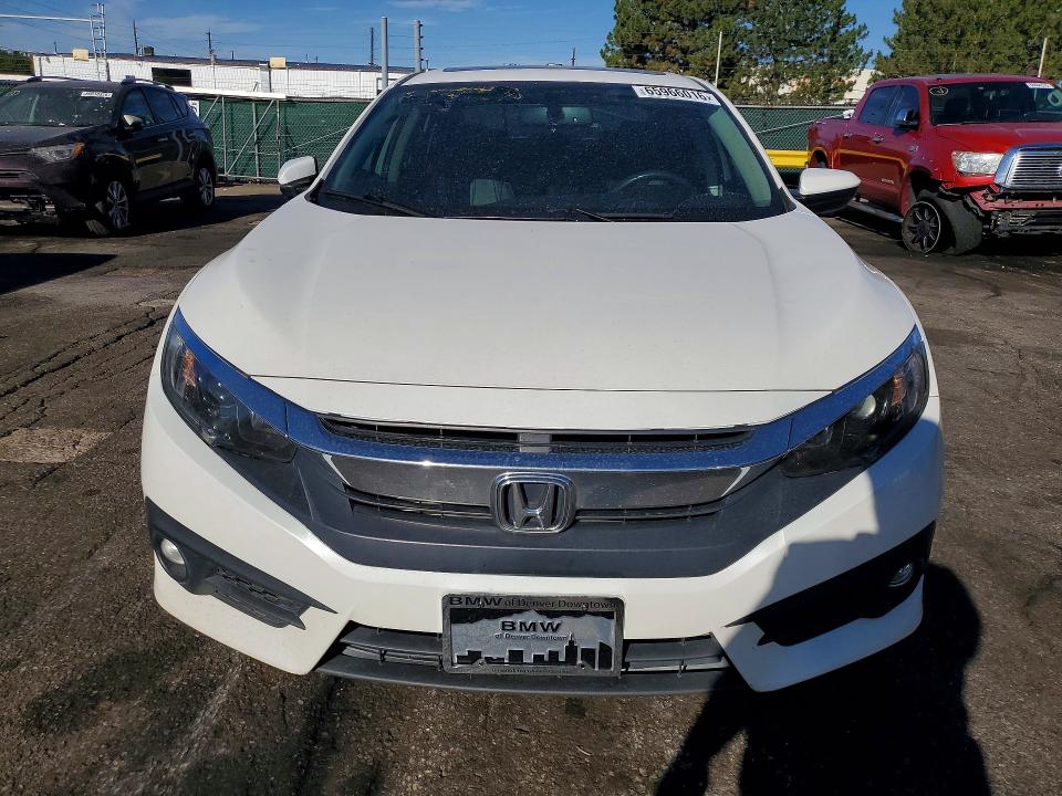 Снимка 5 от търг – 2017 HONDA CIVIC с VIN 19XFC1F70HE032073