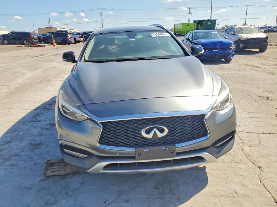 Photo 5 from auction – 2017 INFINITI QX30 with VIN SJKCH5CR5HA037366