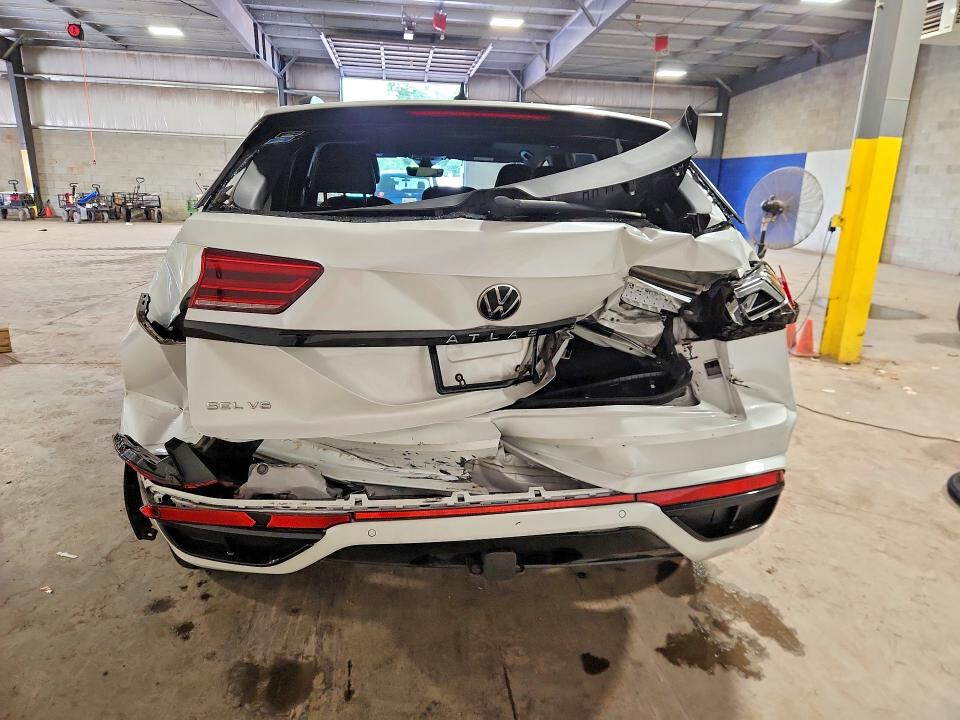 Снимка 6 от търг – 2022 VOLKSWAGEN ATLAS CROSS SPORT с VIN 1V2AE2CA4NC223670