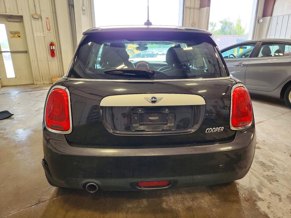 Zdjęcie 6 z aukcji – 2015 MINI COOPER z VIN WMWXM5C51F3A57175