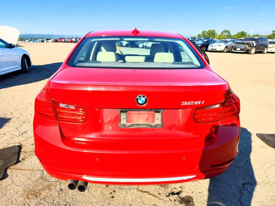 Снимка 6 от търг – 2015 BMW 328 с VIN WBA3A5C57FF609524