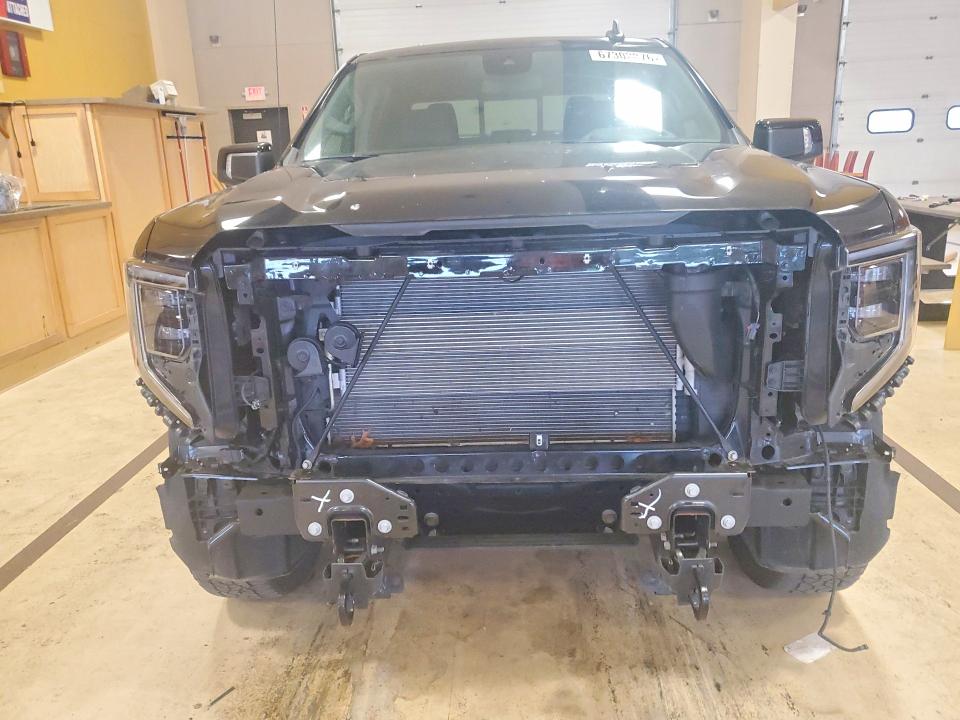 Photo 5 from auction – 2023 GMC SIERRA with VIN 1GTUUCED9PZ198327