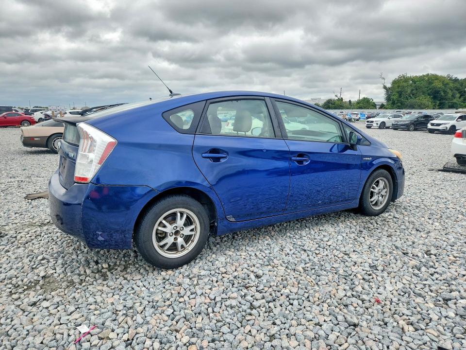 Zdjęcie 3 z aukcji – 2010 TOYOTA PRIUS z VIN JTDKN3DU3A0210621