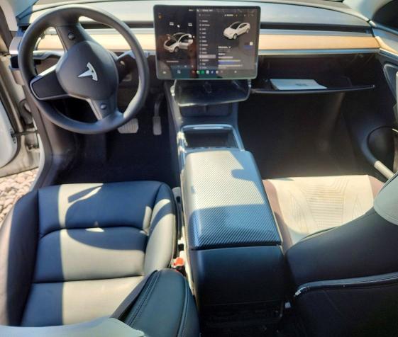 Photo 8 from auction – 2024 TESLA MODEL Y with VIN 7SAYGDEE7RA258332