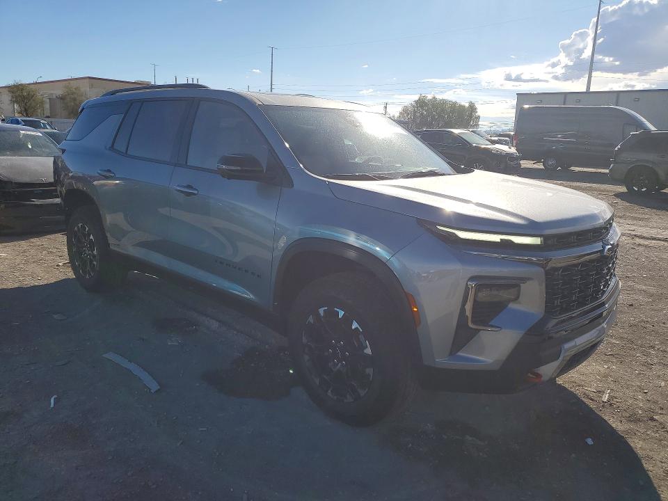 Снимка 4 от търг – 2027 CHEVROLET TRAVERSE с VIN 1GNEVJKS3VJ110626