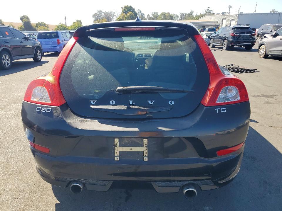 صورة رقم 6 من المزاد - 2011 VOLVO C30 مع VIN YV1672MK1B2231956