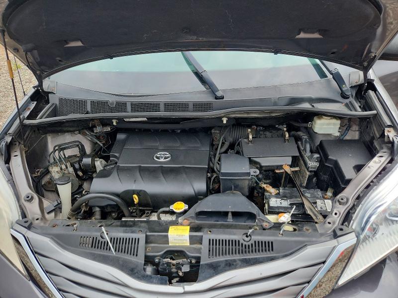 Photo 12 from auction – 2014 TOYOTA SIENNA with VIN 5TDZK3DC3ES439088