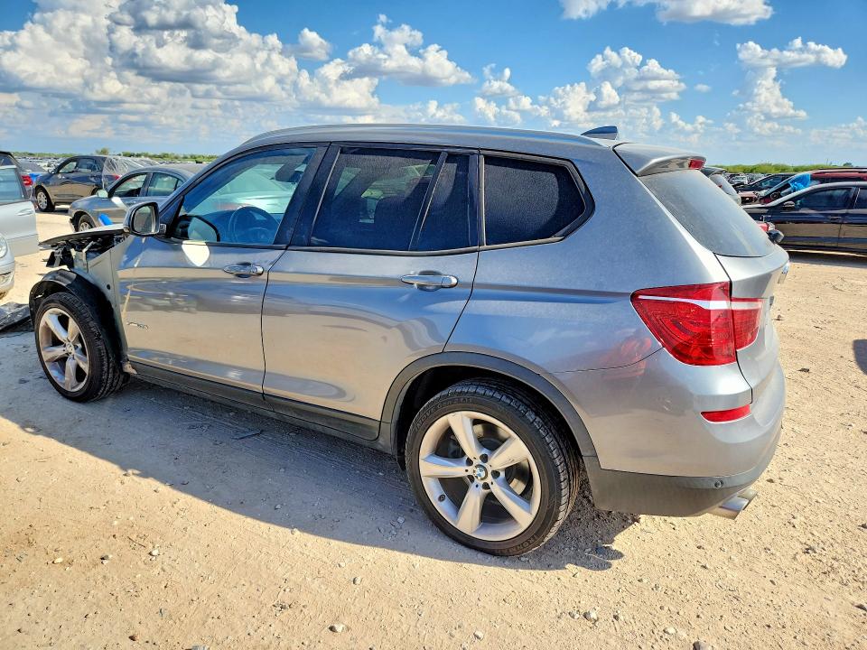 Снимка 2 от търг – 2017 BMW X3 с VIN 5UXWZ7C37H0V92716