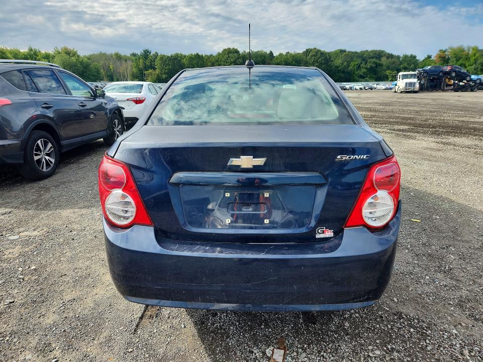 Photo 6 from auction – 2016 CHEVROLET SONIC with VIN 1G1JA5SG0G4154647