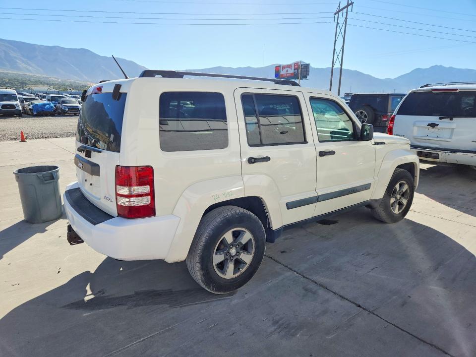 Photo 3 from auction – 2008 JEEP LIBERTY with VIN 1J8GN28K18W171438