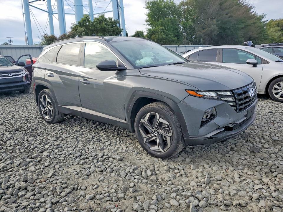 Снимка 4 от търг – 2024 HYUNDAI TUCSON с VIN 5NMJFCDE8RH377215