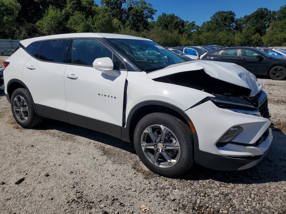 Photo 4 from auction – 2026 CHEVROLET BLAZER with VIN 3GNKBHR47TS144169