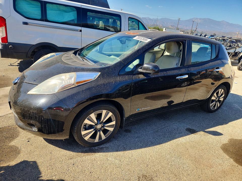NISSAN LEAF 2015 z numerem VIN 1N4AZ0CP9FC322507 - Zdjęcie z aukcji