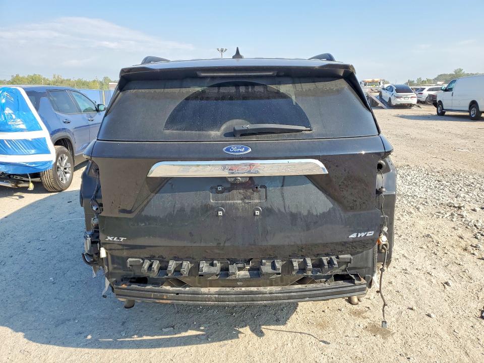 Photo 6 from auction – 2021 FORD EXPLORER with VIN 1FMSK8DH1MGC38546