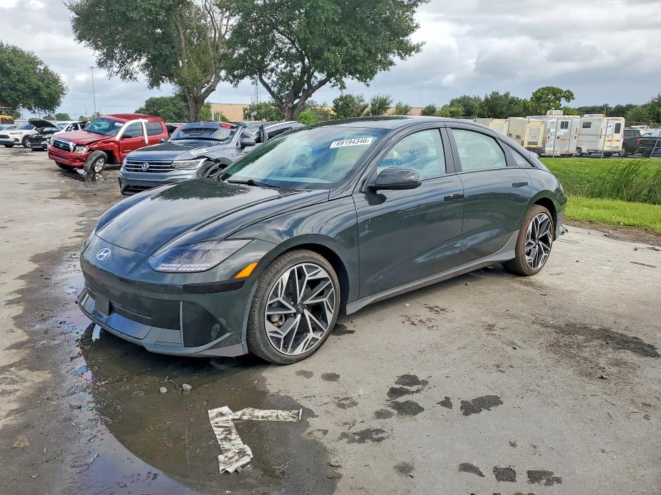 HYUNDAI IONIQ 6 2023 с VIN KMHM34AC5PA039255 - Снимка от търг