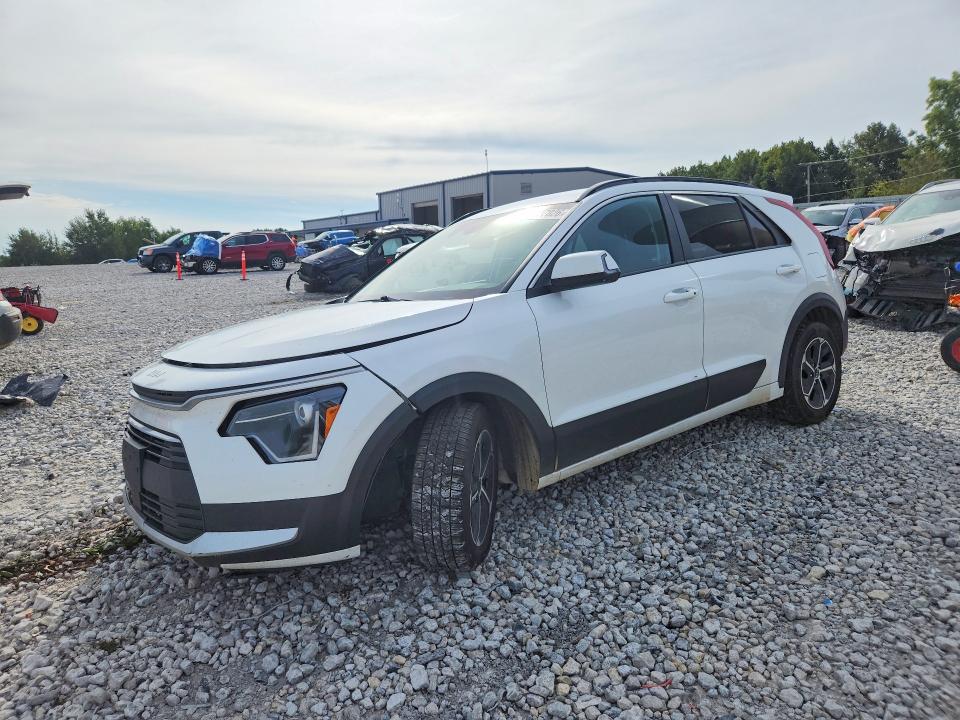 KIA NIRO 2023 con VIN KNDCR3LE4P5057794 - Foto de la subasta