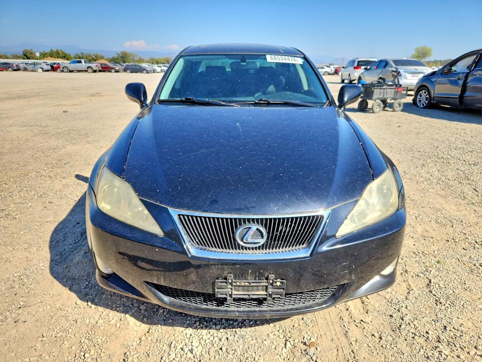 Foto 5 de la subasta – 2008 LEXUS IS con VIN JTHCK262685018947