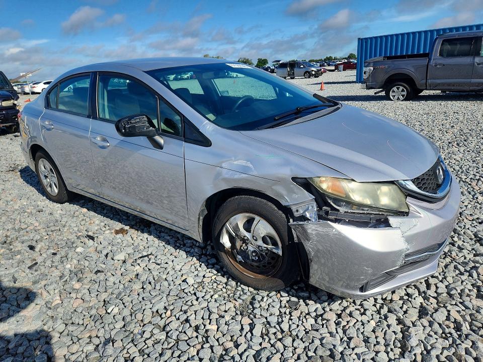 Photo 4 from auction – 2015 HONDA CIVIC with VIN 19XFB2F51FE043698