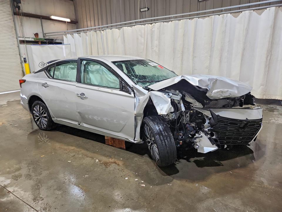 Photo 4 from auction – 2025 NISSAN ALTIMA with VIN 1N4BL4DV4SN412169
