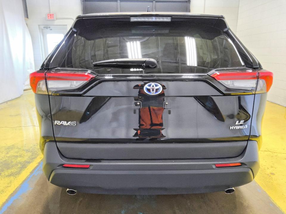 Photo 6 from auction – 2024 TOYOTA RAV4 with VIN 2T3LWRFV0RW234926