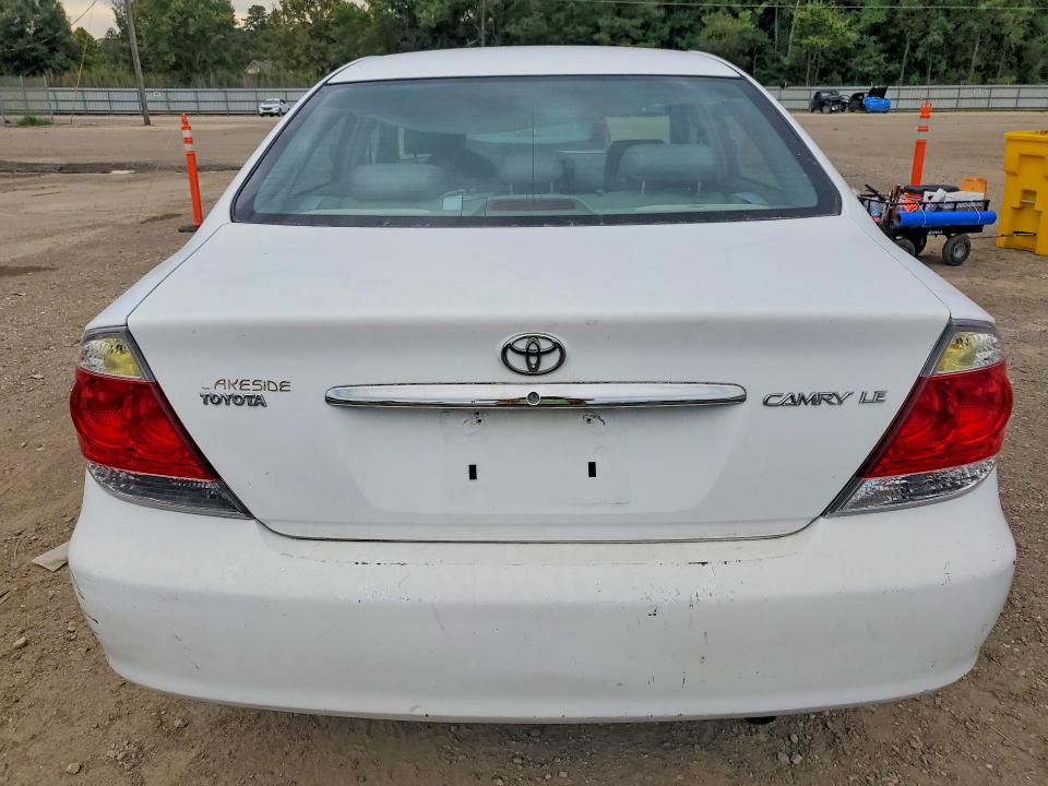 Photo 6 from auction – 2006 TOYOTA CAMRY with VIN 4T1BE30K56U716922